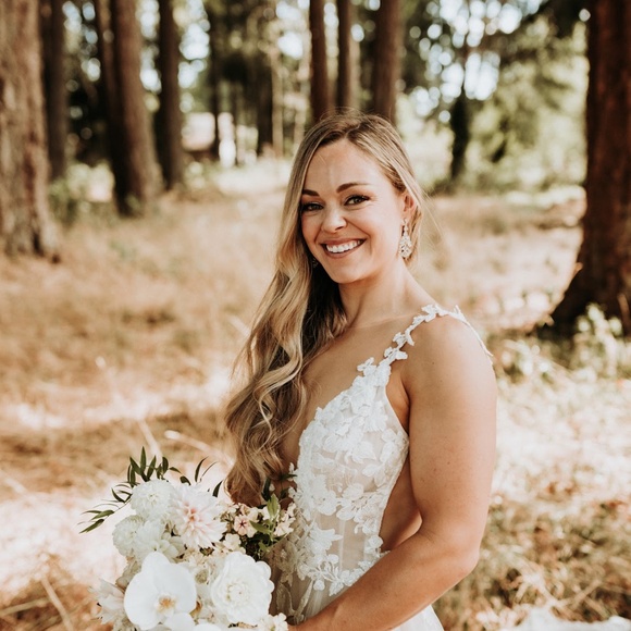 Galia Lahav Wedding Dress - Picture 4 of 16